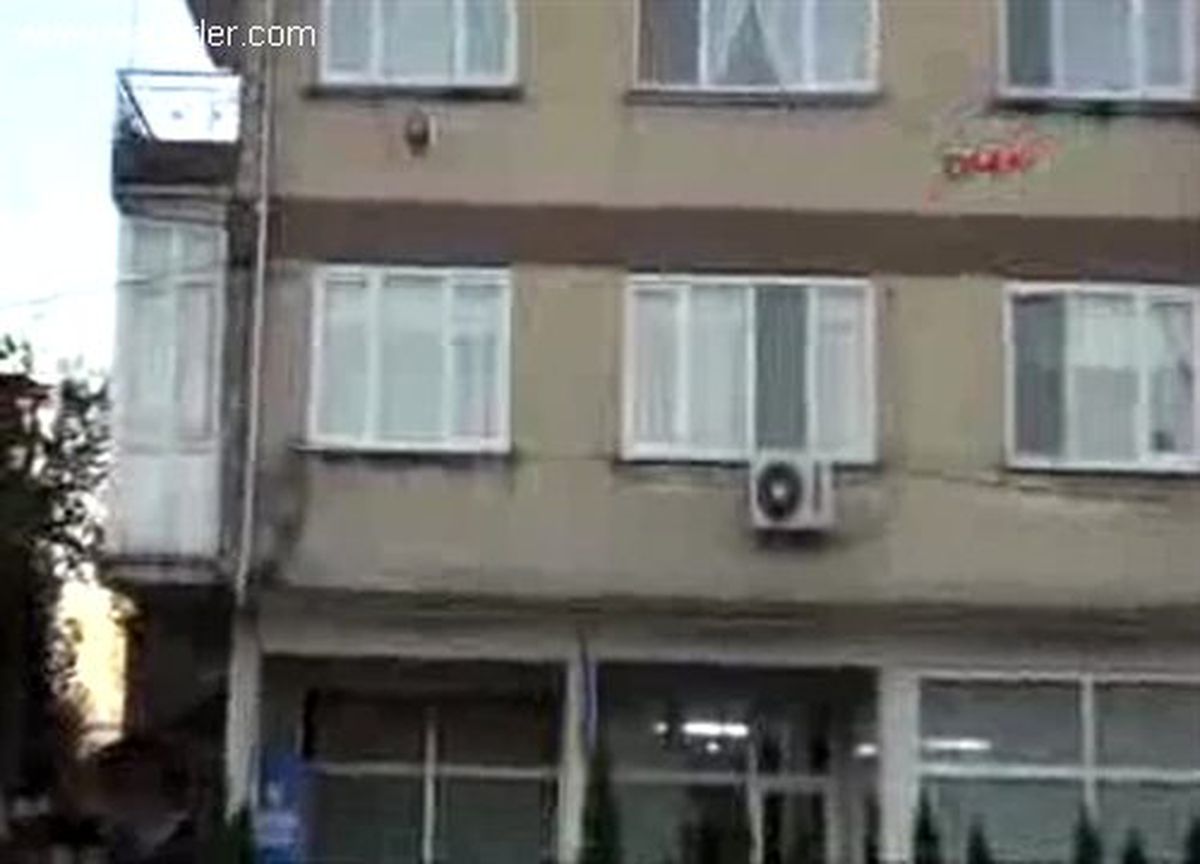 Kocaeli\'de Gaspçı, Yaşlı Kadını Bayıltıp Bileziklerini Çaldı