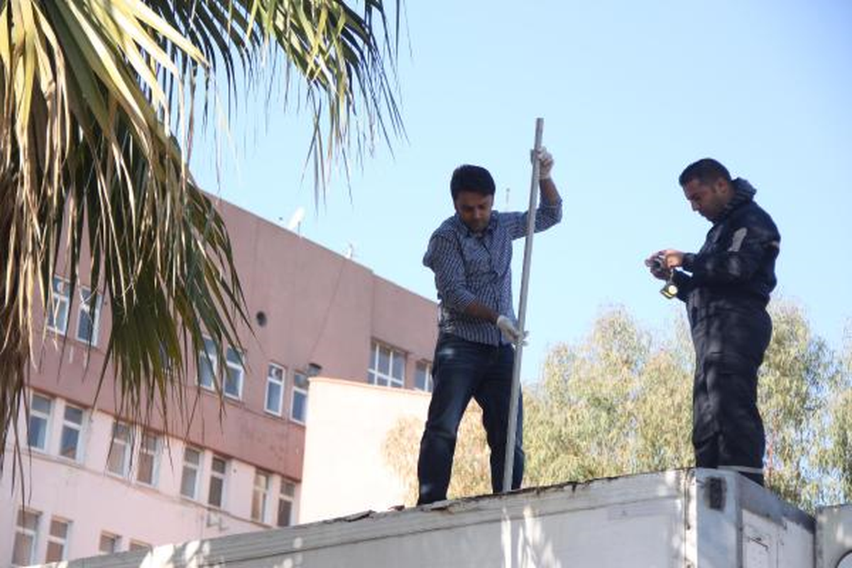 Mersin\'de 10 Ton Kaçak Mazot Ele Geçirildi
