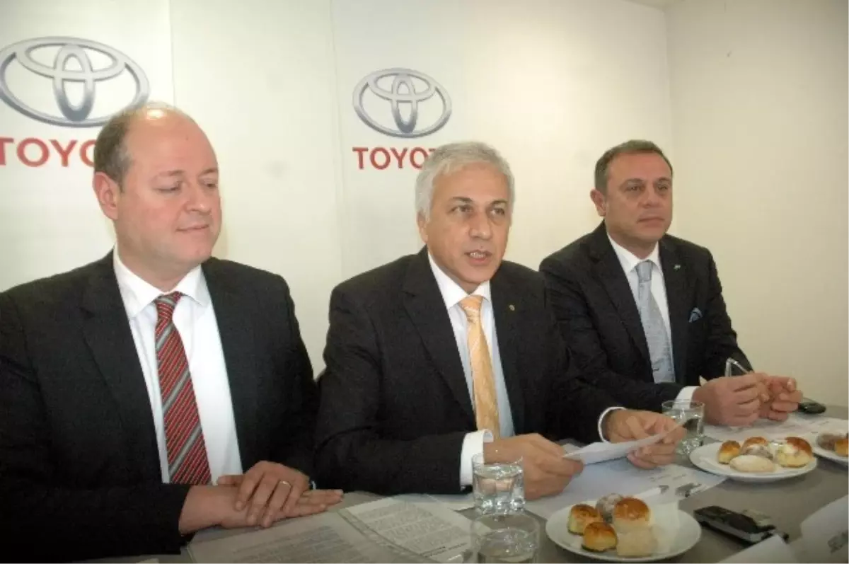 Toyota Yenilenen Yüzüyle Balıkesir\'de