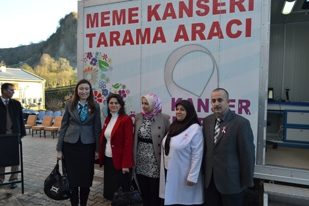 Trabzon\'un İlçelerinde 4 Binin Üzerinde Kadın Kanser Taramasından Geçirildi
