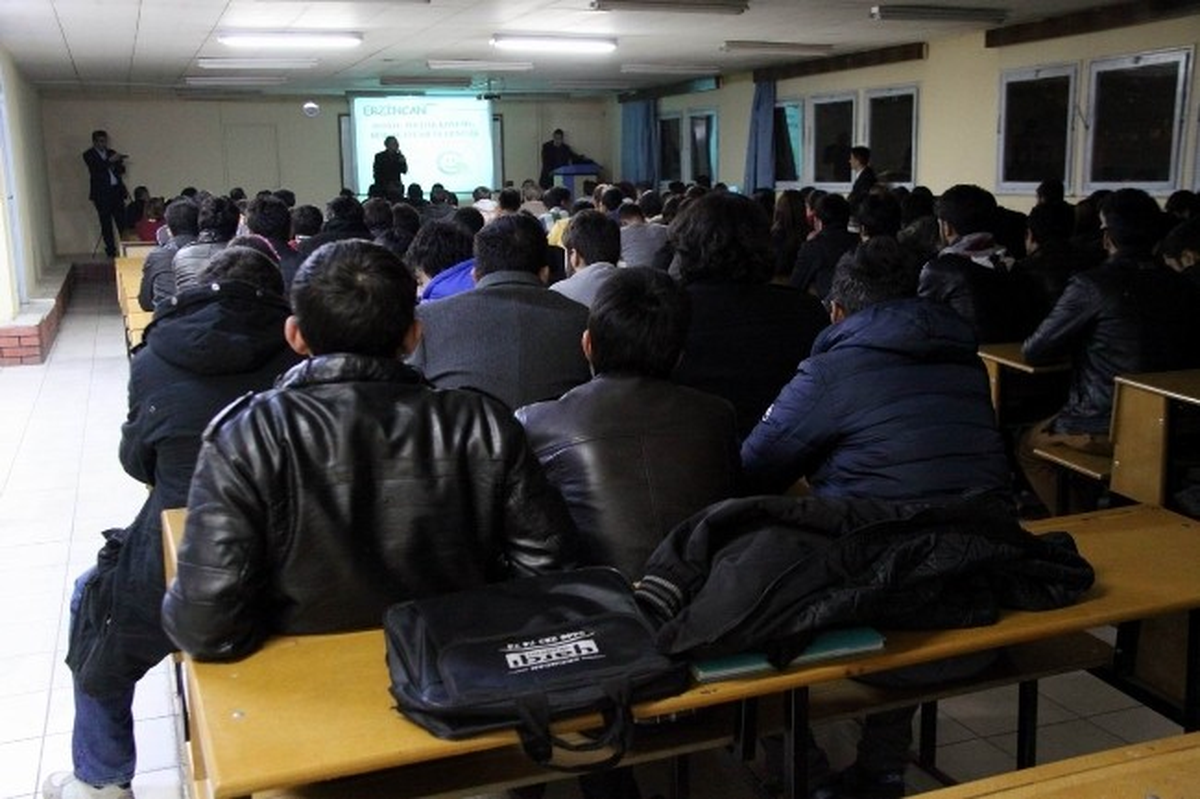 Öğrenciler Terör Örgütlerine Karşı Bilgilendirildi