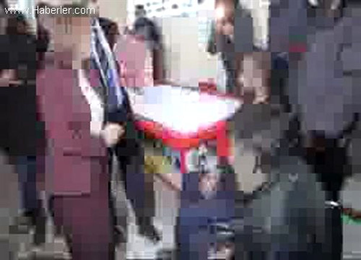 Bakan Açılışlara Katıldı