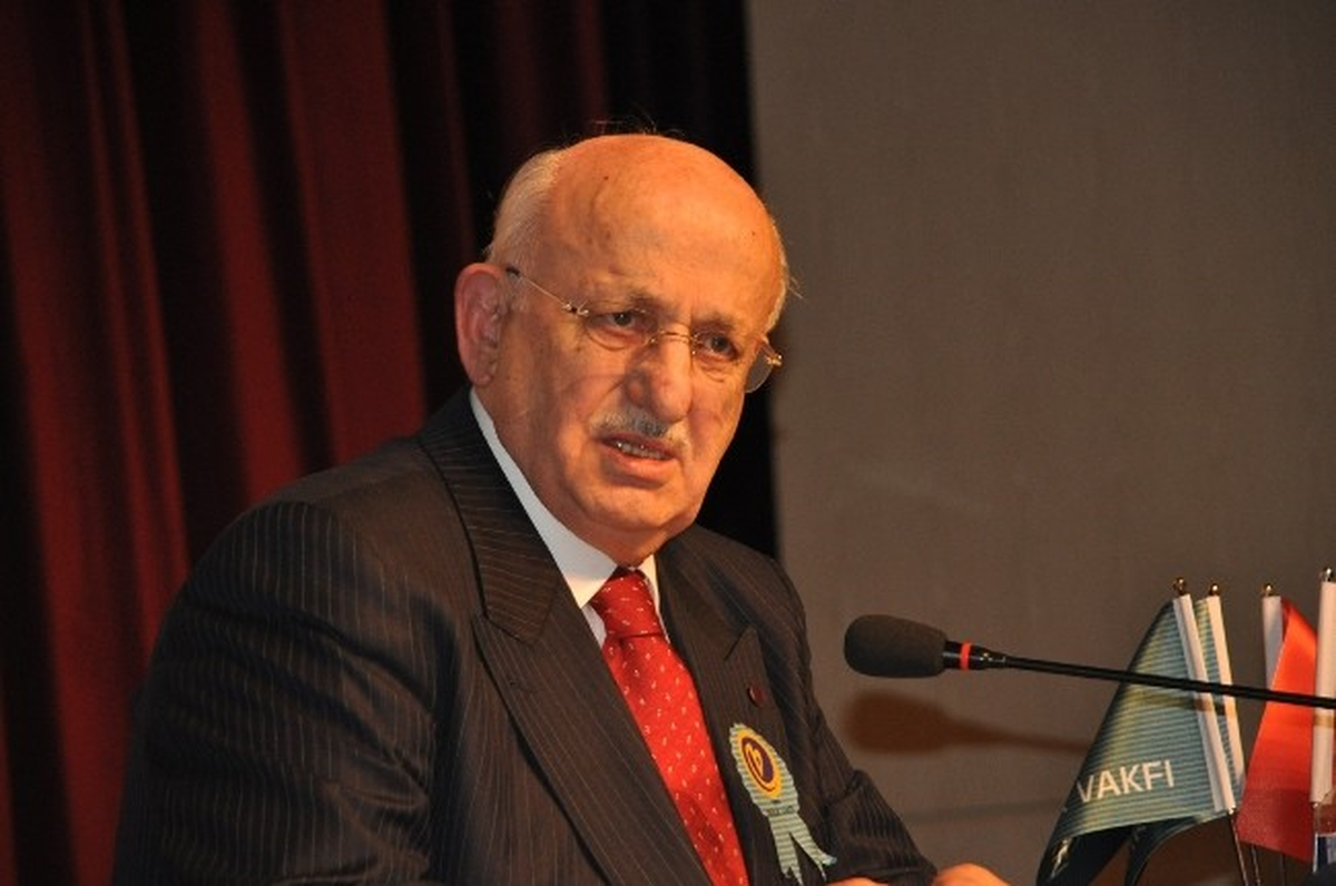 Bakan Yılmaz, Birlik Vakfının Konferansına Katıldı