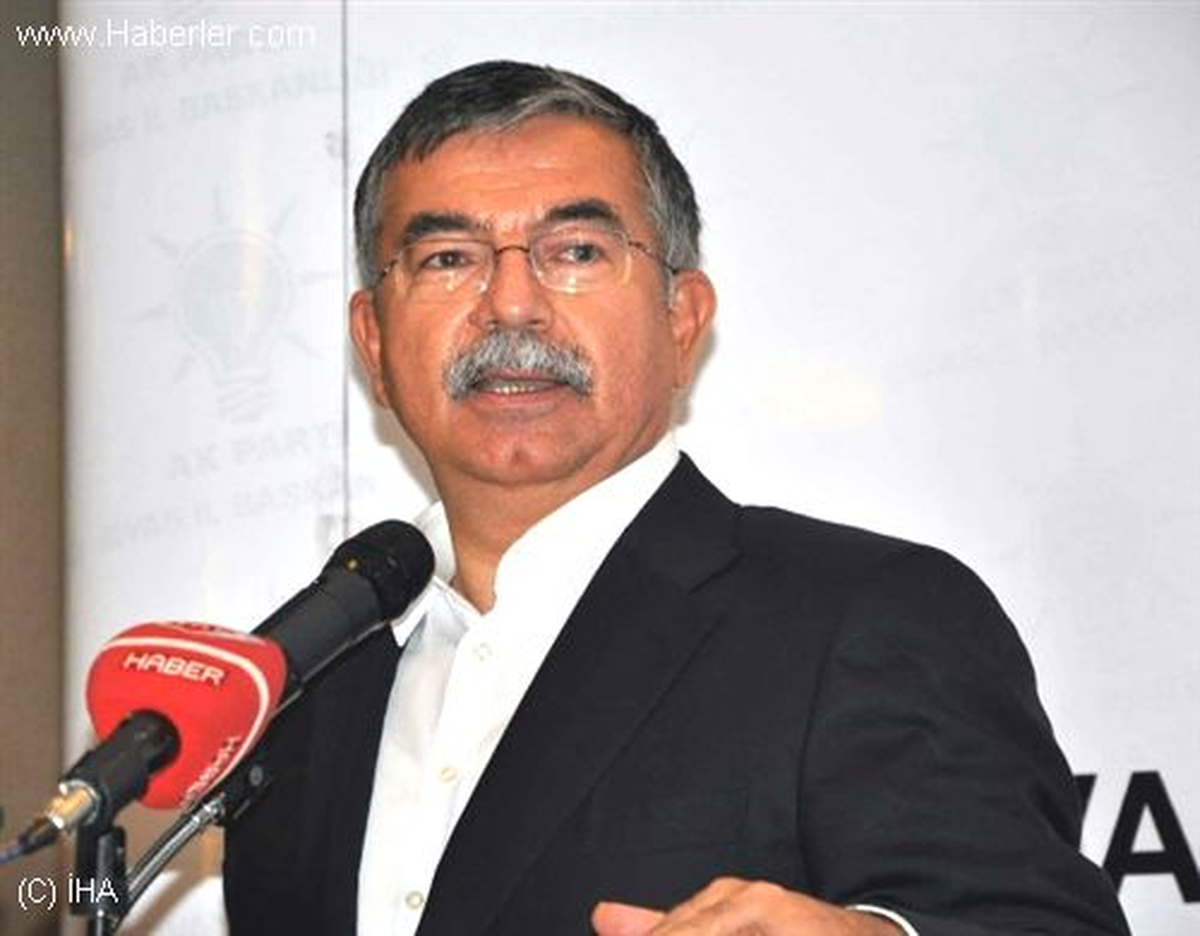 Bakan Yılmaz, Birlik Vakfı Şubesi\'nin açılışına katıldı
