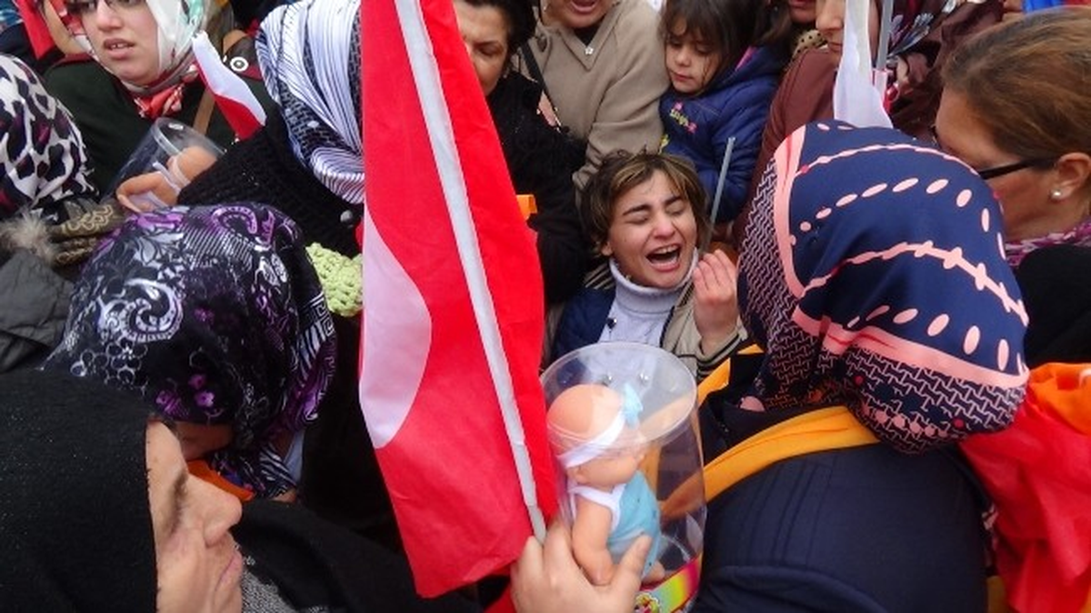 Engelli Vatandaş 3 Kişiyi Yaraladı