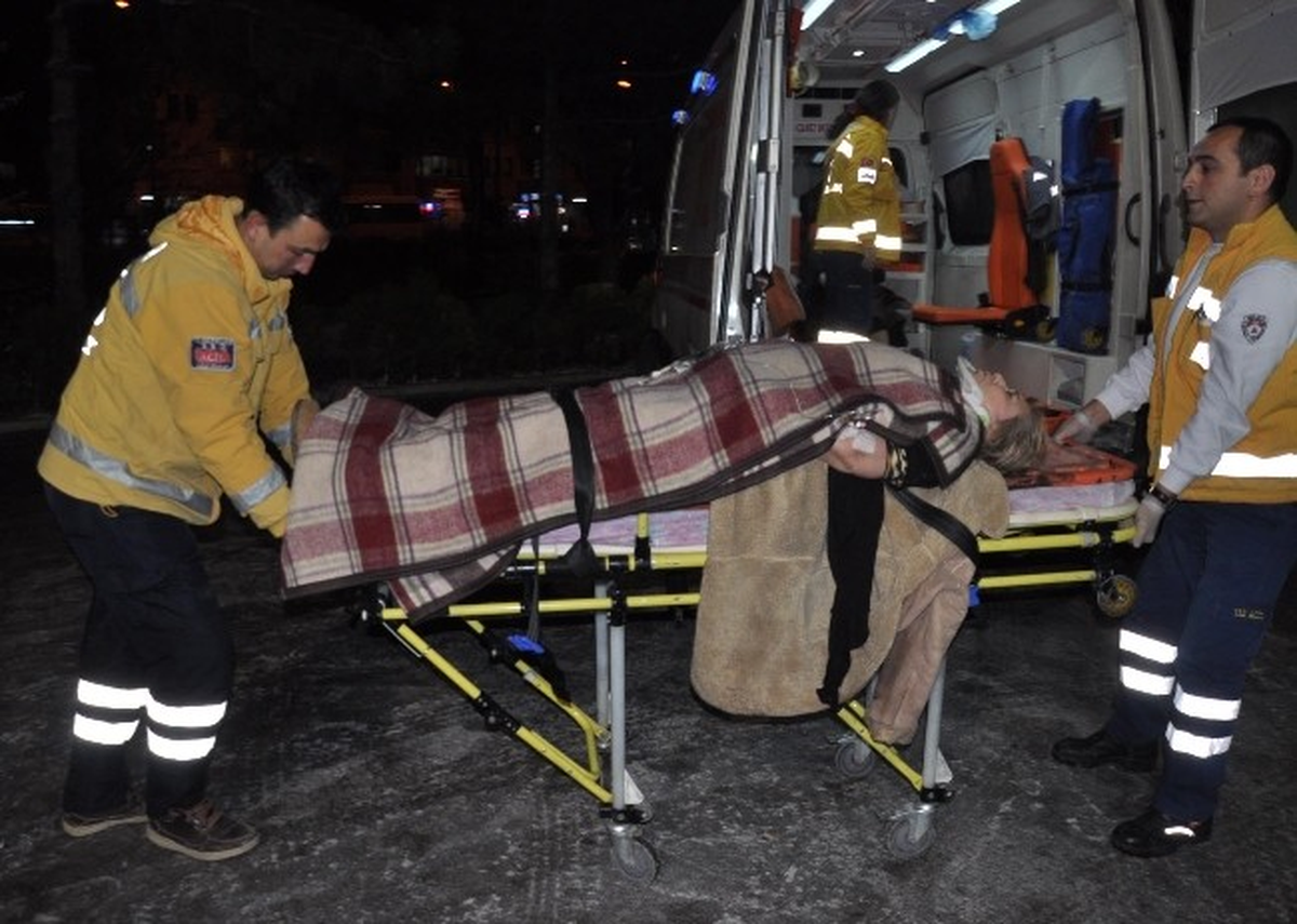 Eskişehir\'de Zincirleme Trafik Kazaları: 13 Yaralı
