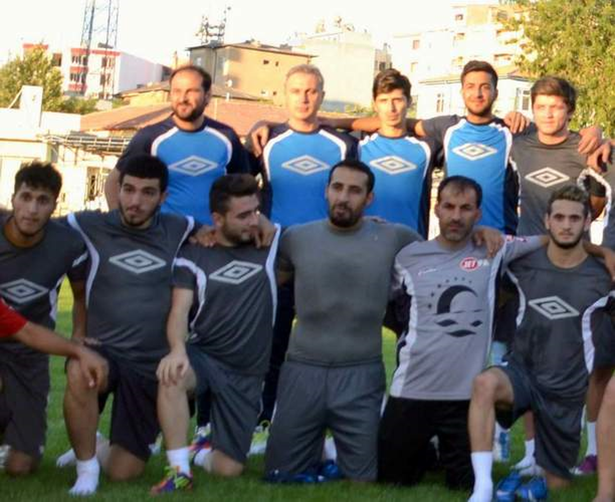 Futbolcular, "Berbere Gidecek Paramız Bile Yok"