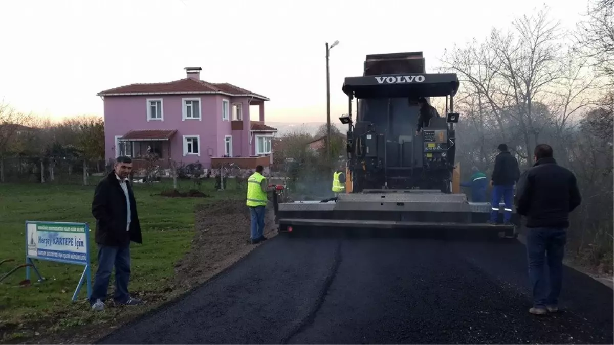 Hürriyet Mahallesi\'nde Asfaltlama Çalışması