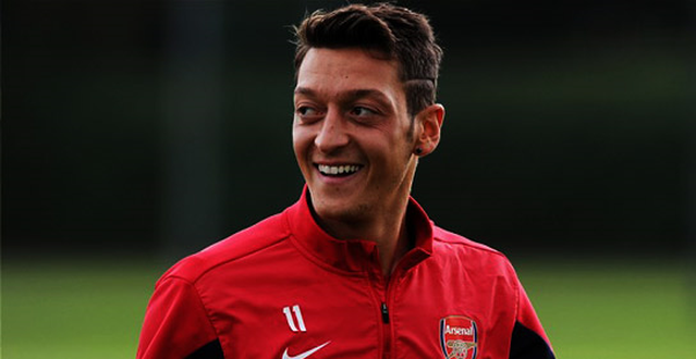Mesut Ozil Ile Ferrari Nin Benzerligi Herkesin Dilinde Son Dakika Spor