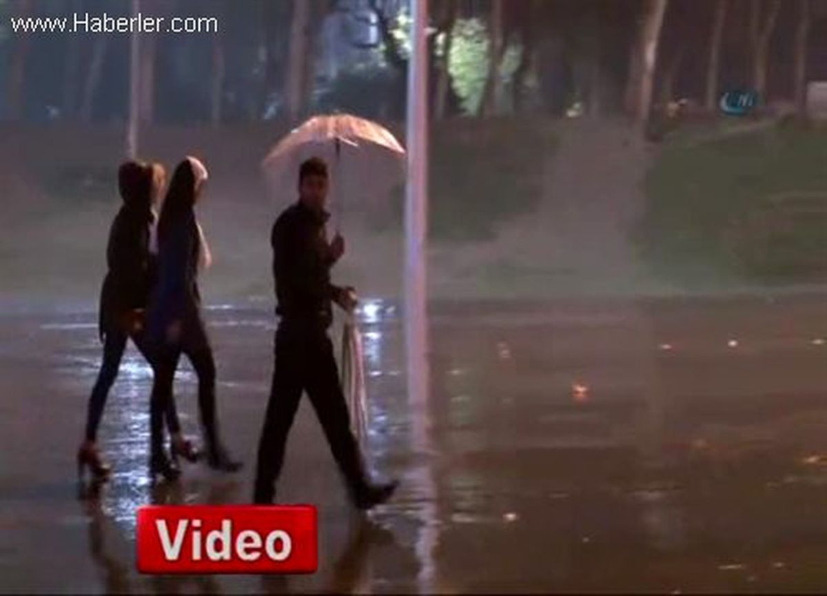İstanbul\'da Sağanak Yağmur