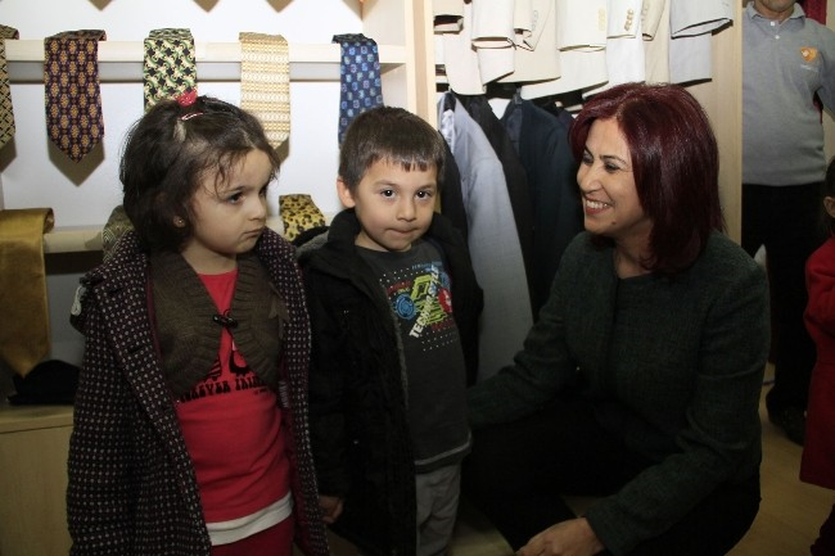 Denizli\'de Minik Öğrencilerden Örnek Davranış