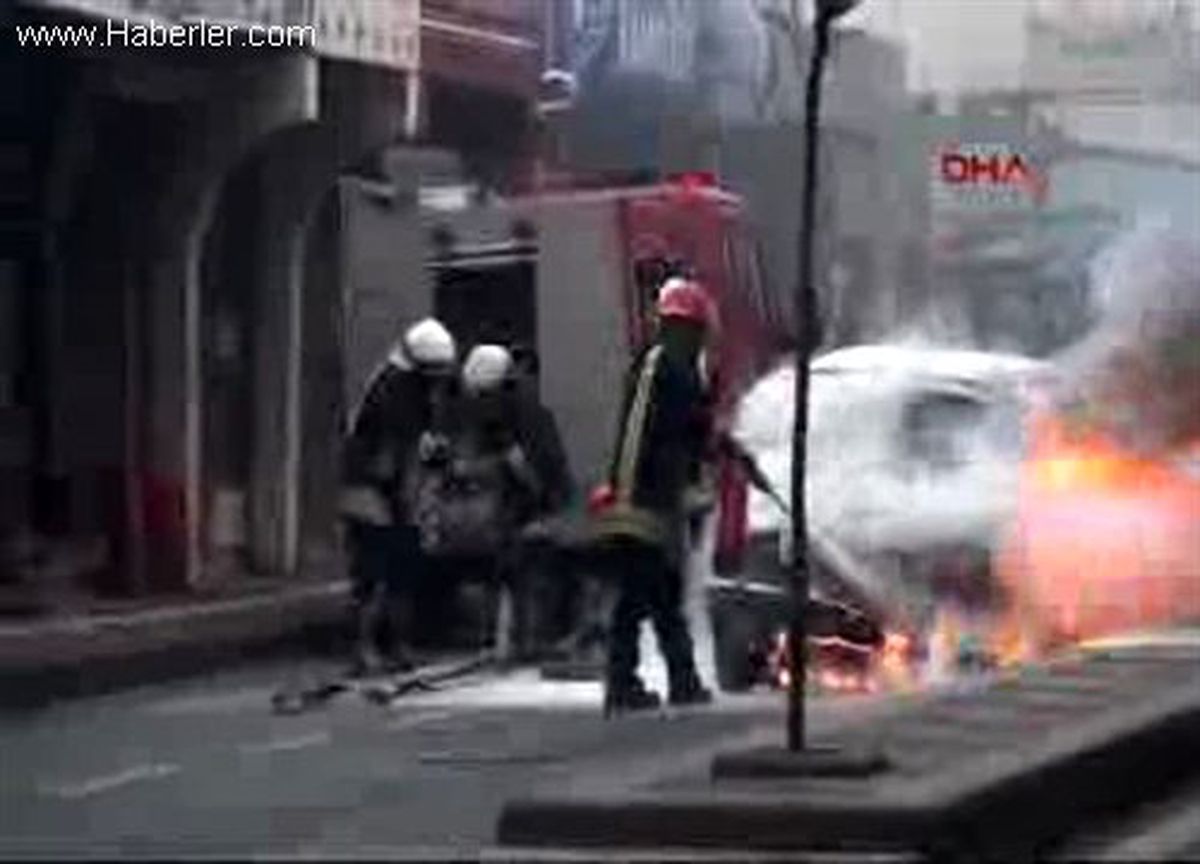 Otomobil Alev Alev Yandı
