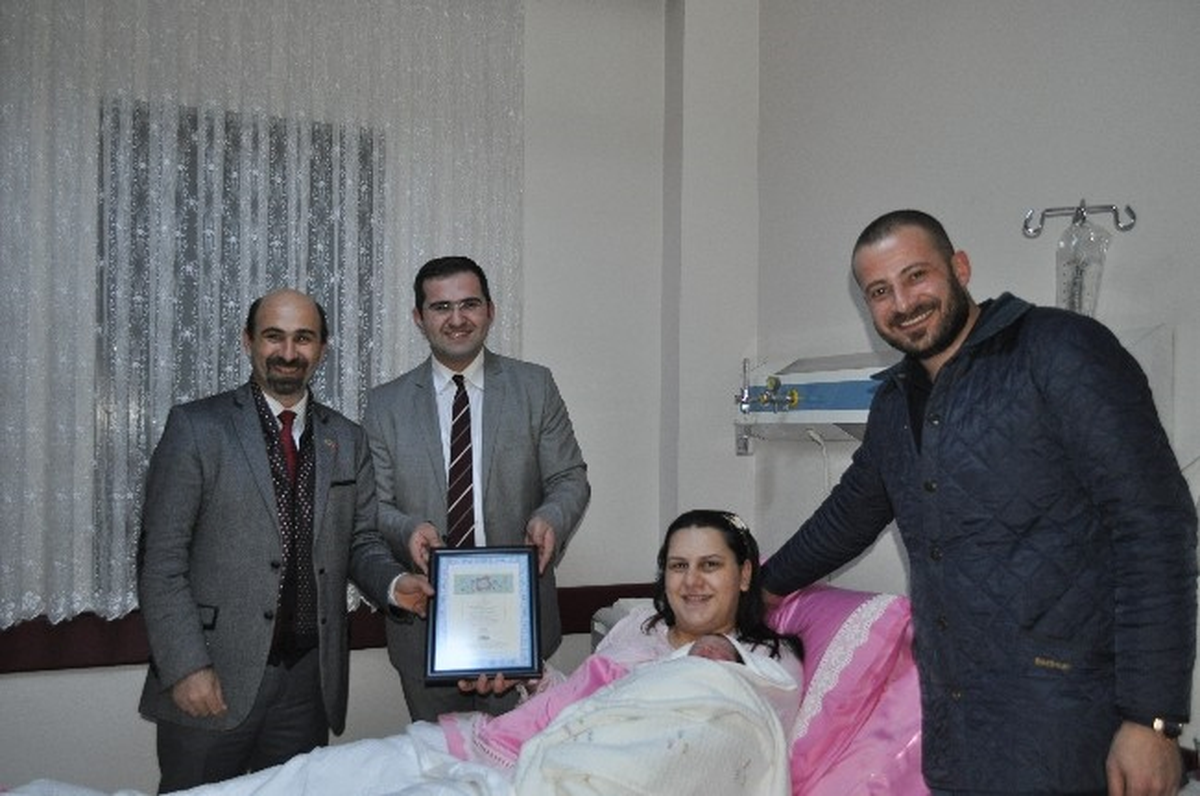 Özel Karadeniz Hastanesinde Doğan Her Bebeğin Artık Bir Dikili Ağacı Var