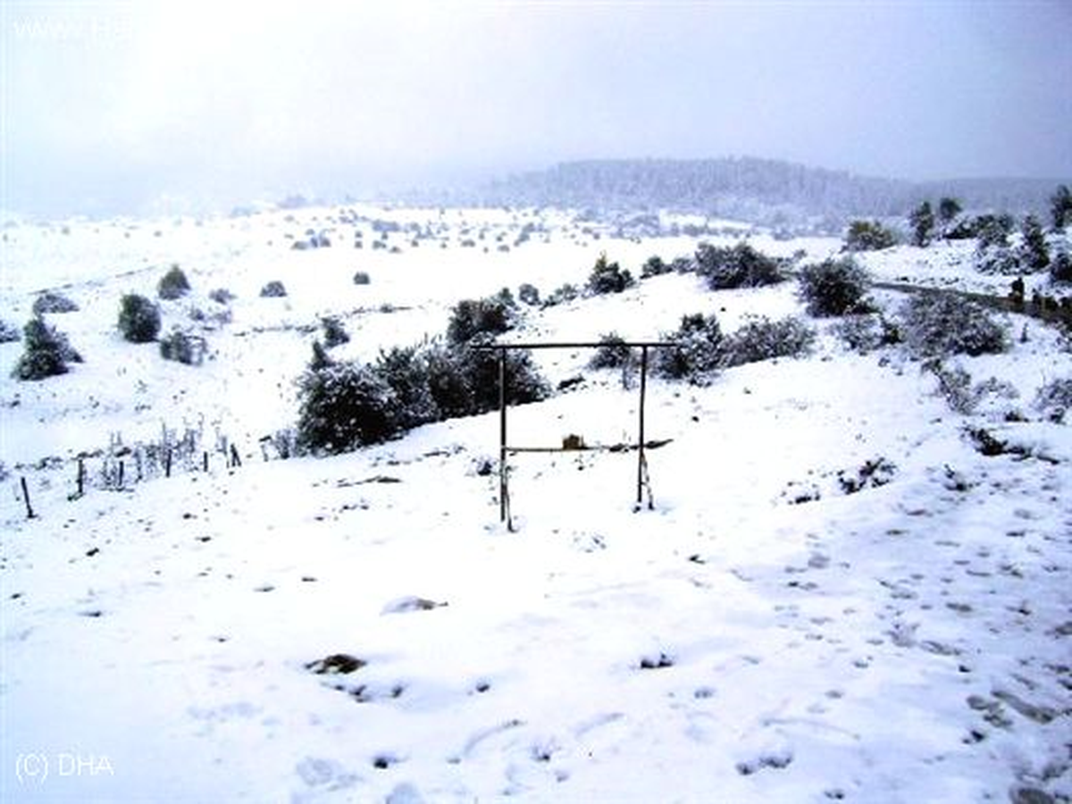 Sakarya\'ya Mevsimin İlk Karı Yağdı