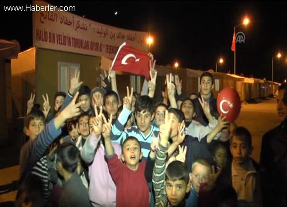 Sokakta kalan Suriyelilere \'\'kamplara gelin\'\' çağrısı