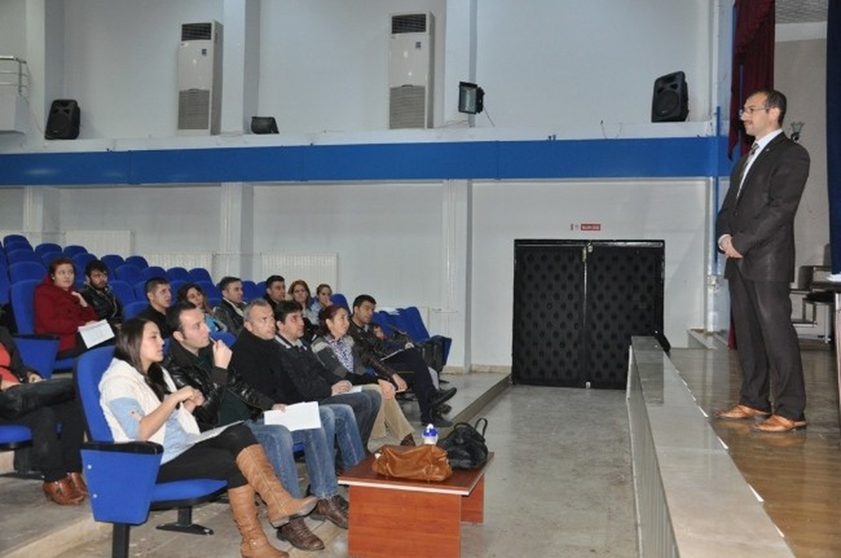 Spor Müdürü Dereci, Badminton Aday Hakemlerine Seslendi