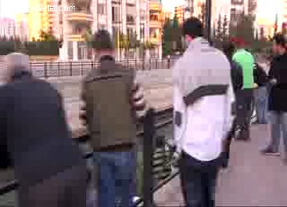 Adana\'da Sulama Kanalında Zıpkınla Balık Avı