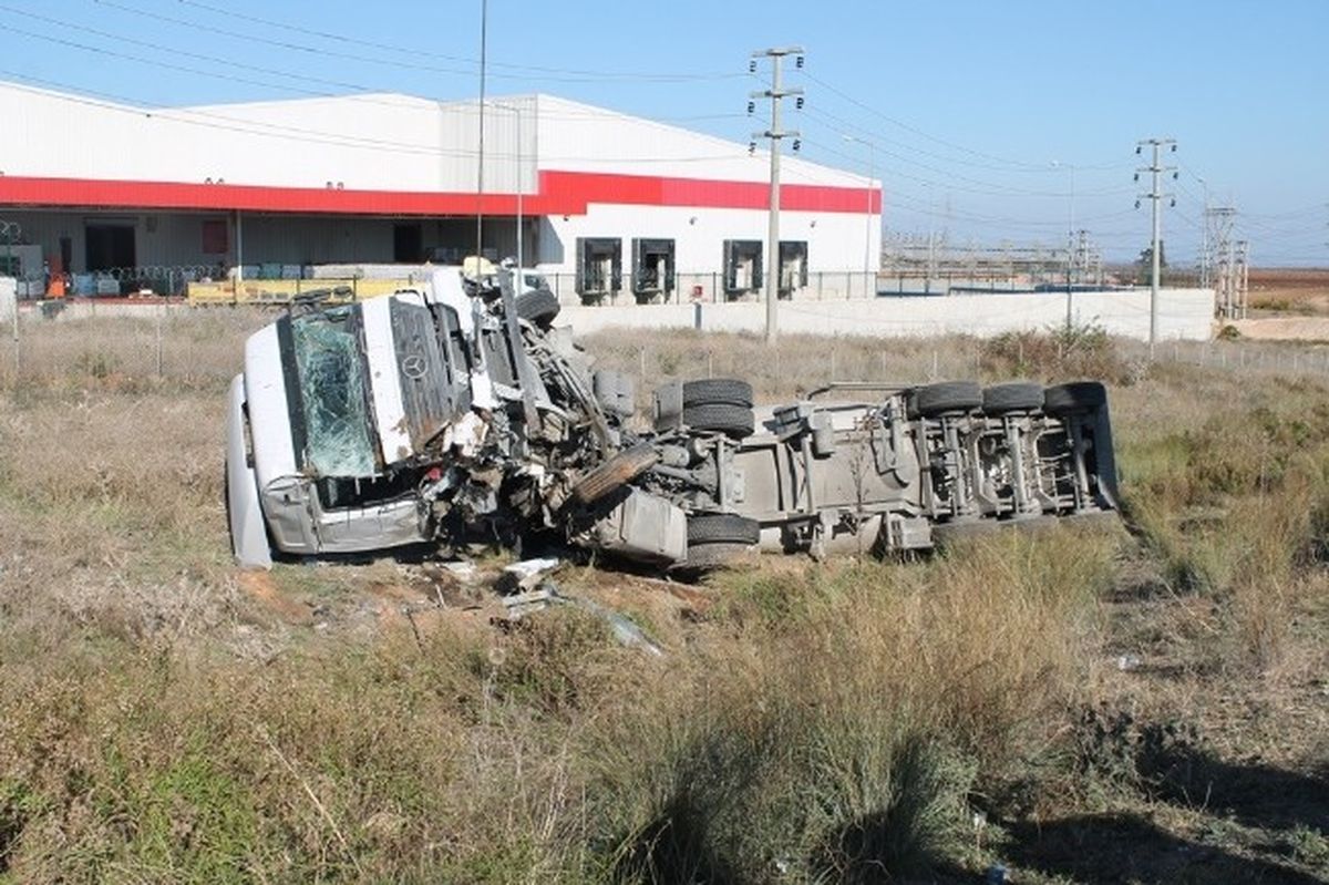 Yumurtalık\'ta Trafik Kazası: 2 Yaralı