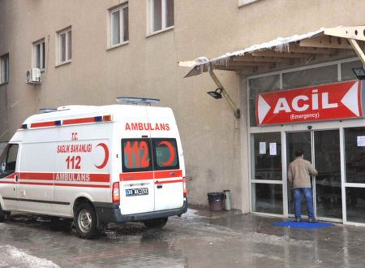 Ambulans Birini Kurtarırken Diğerini Öldürüyordu