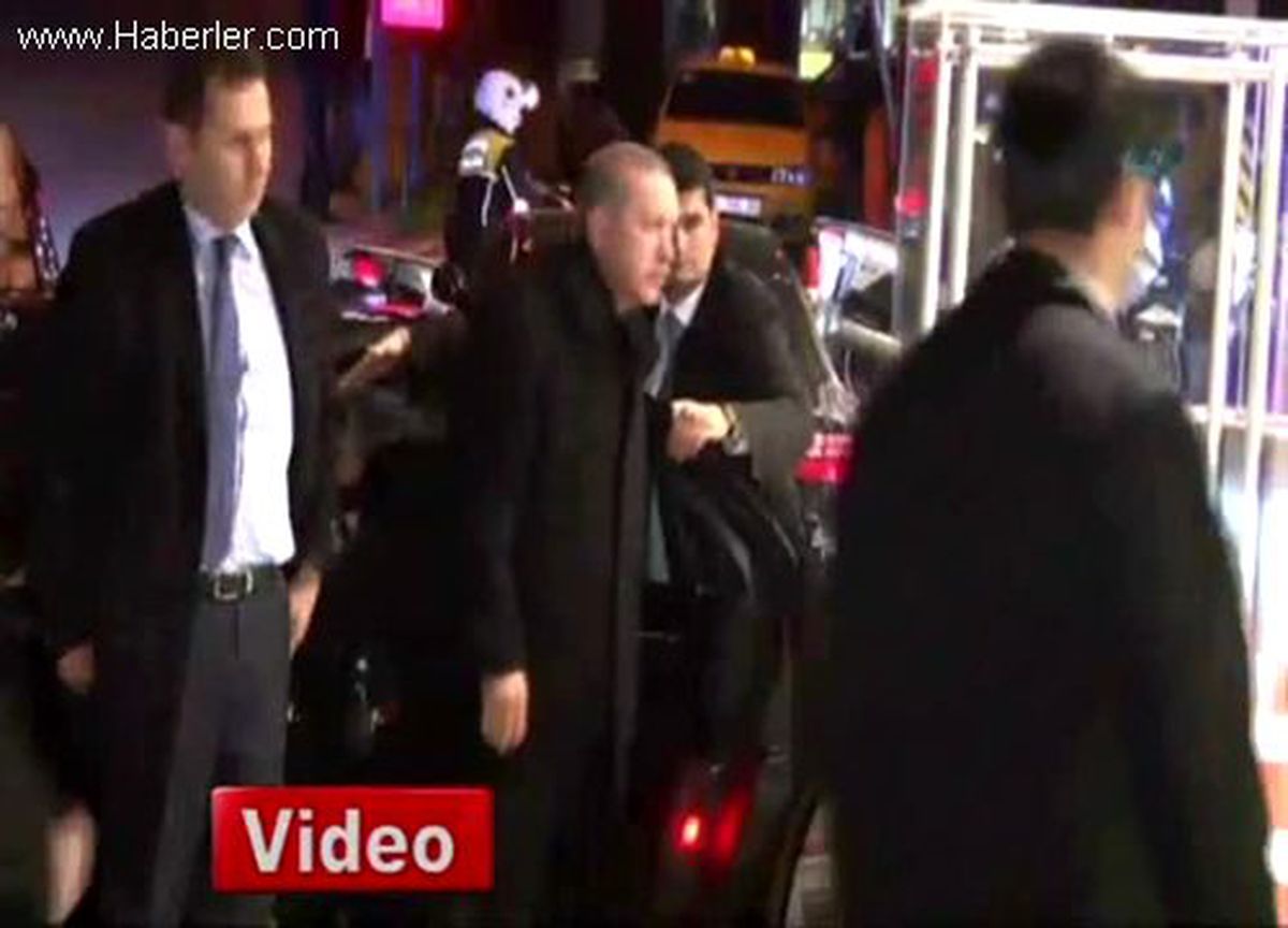 Başbakan, Adnan Şenses\'i Ziyaret Etti