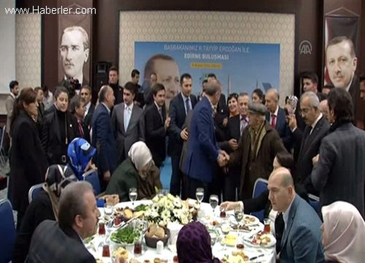 Başbakan Erdoğan, Serkan Acar\'dan klarnet dinledi