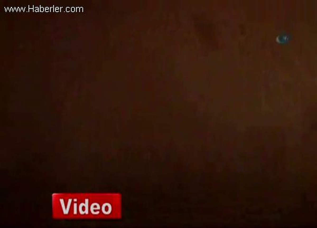 Başbakan\'ı Takip Eden Gazeteciler Büyük Tehlike Atlattı