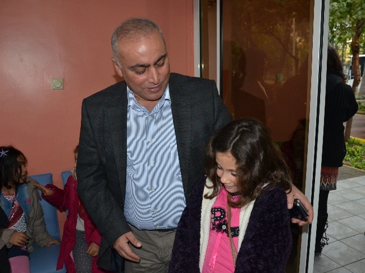 Çiğlili Minikler Ali Talak\'la Sevindi