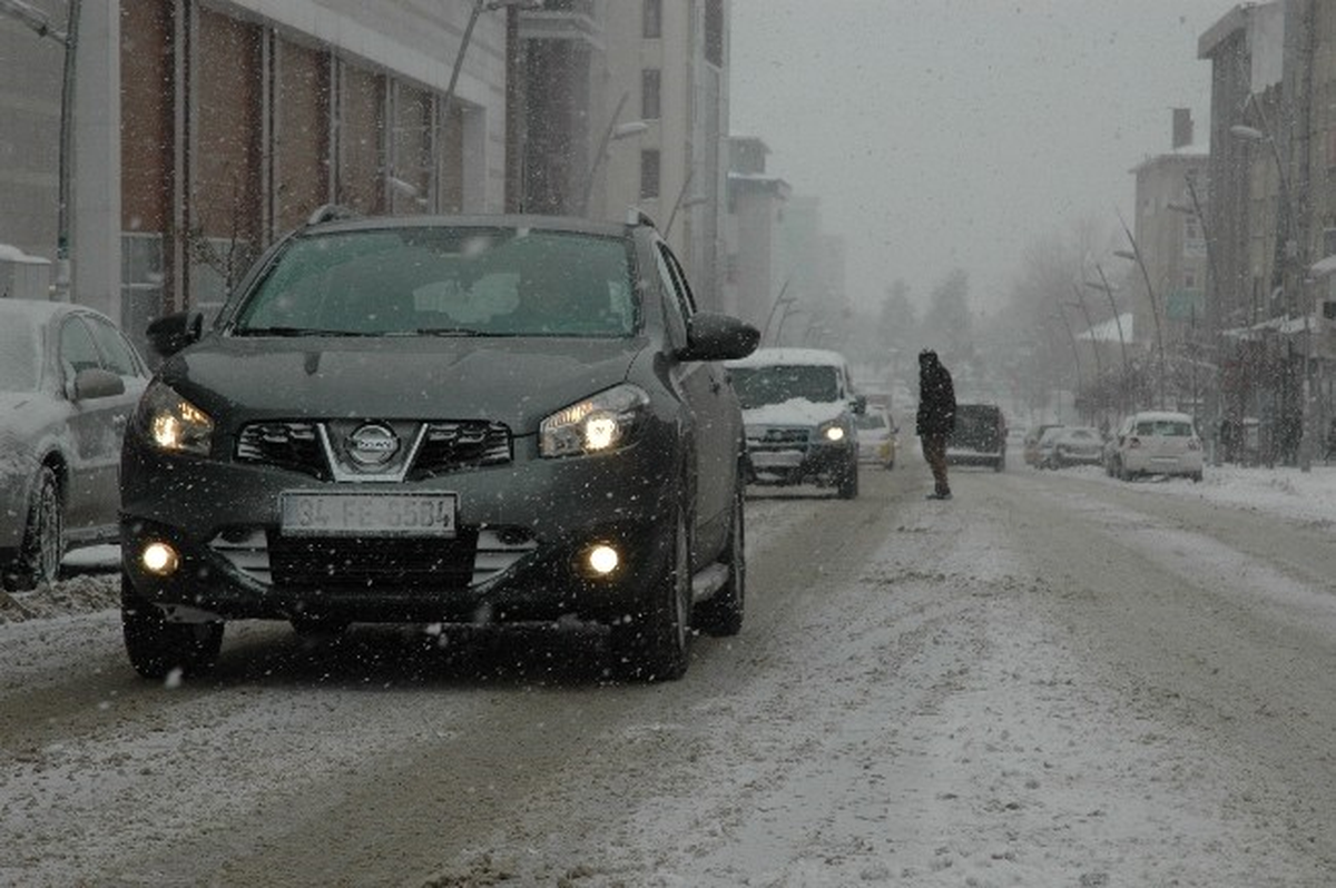 Erzurum\'da Kar Yağışı