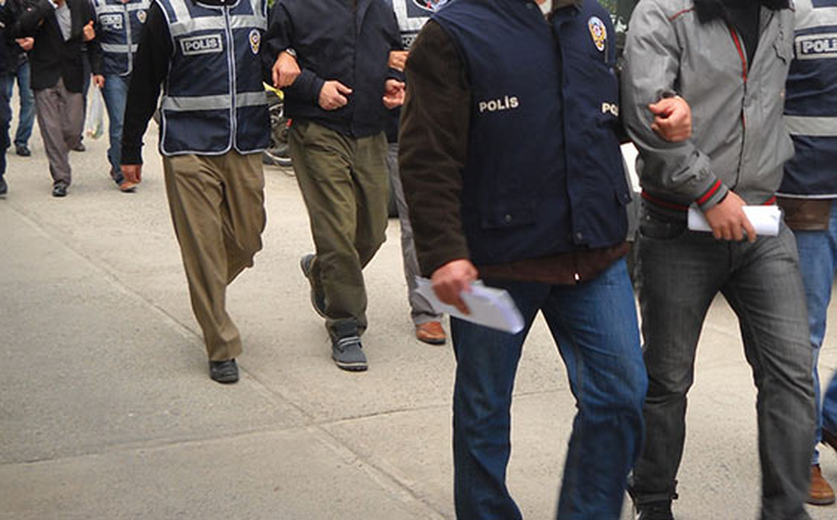 İzmir\'deki Kuyumcu Soygunu