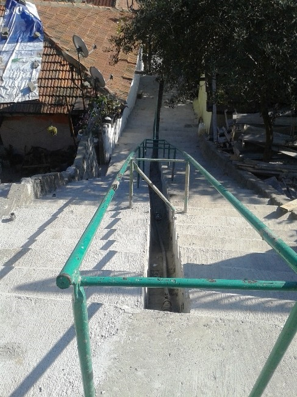 İzmit\'te 30 Sokakta Merdiven Çalışması Yapıldı
