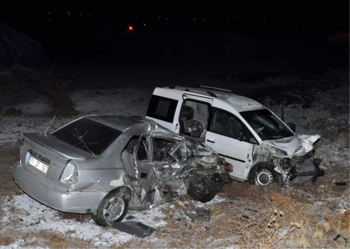 Kırıkkale\'de Trafik Kazası 1 Ölü 3 Yaralı