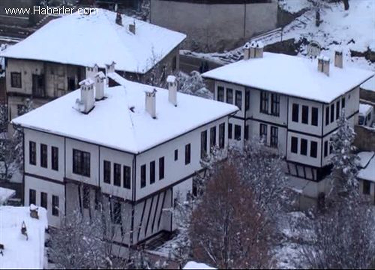 Safranbolu, beyaza büründü