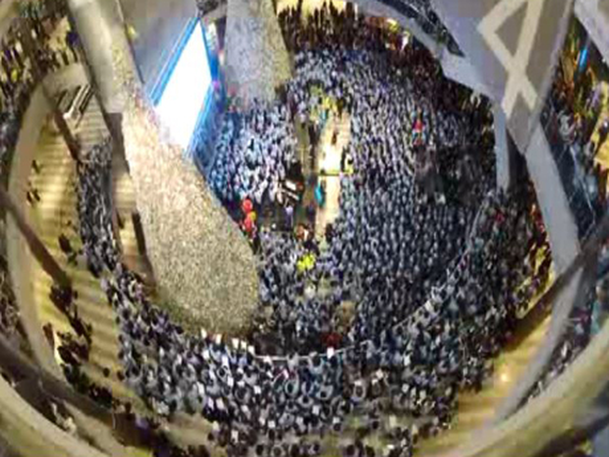 Sevenleri Ünlü Şarkıcı Zach Sobiech\'i Andı