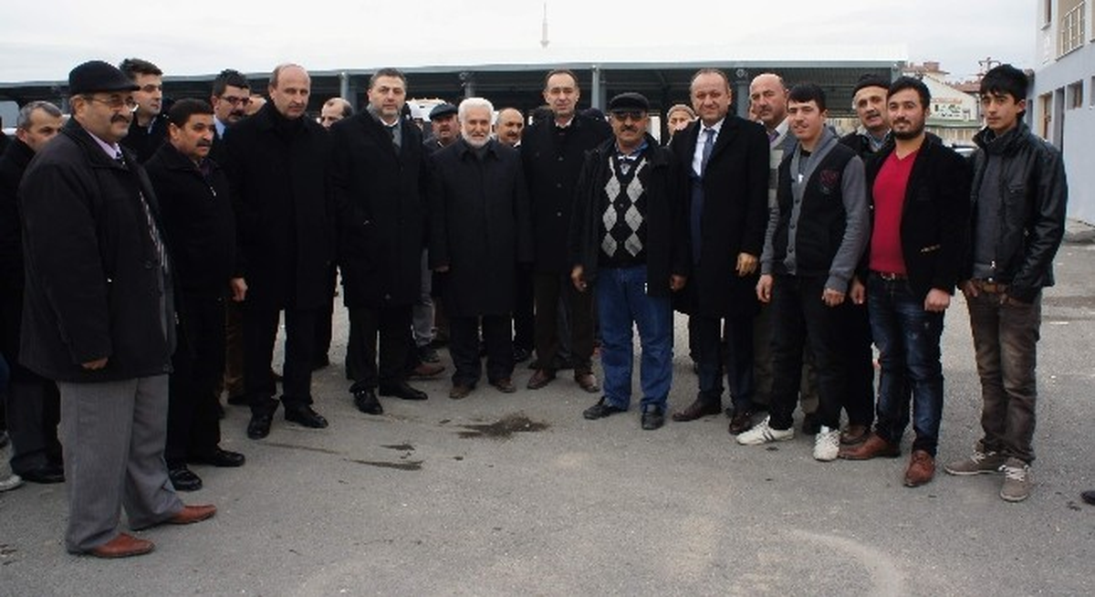 Tahsin Babaş, Traktör Kullandı