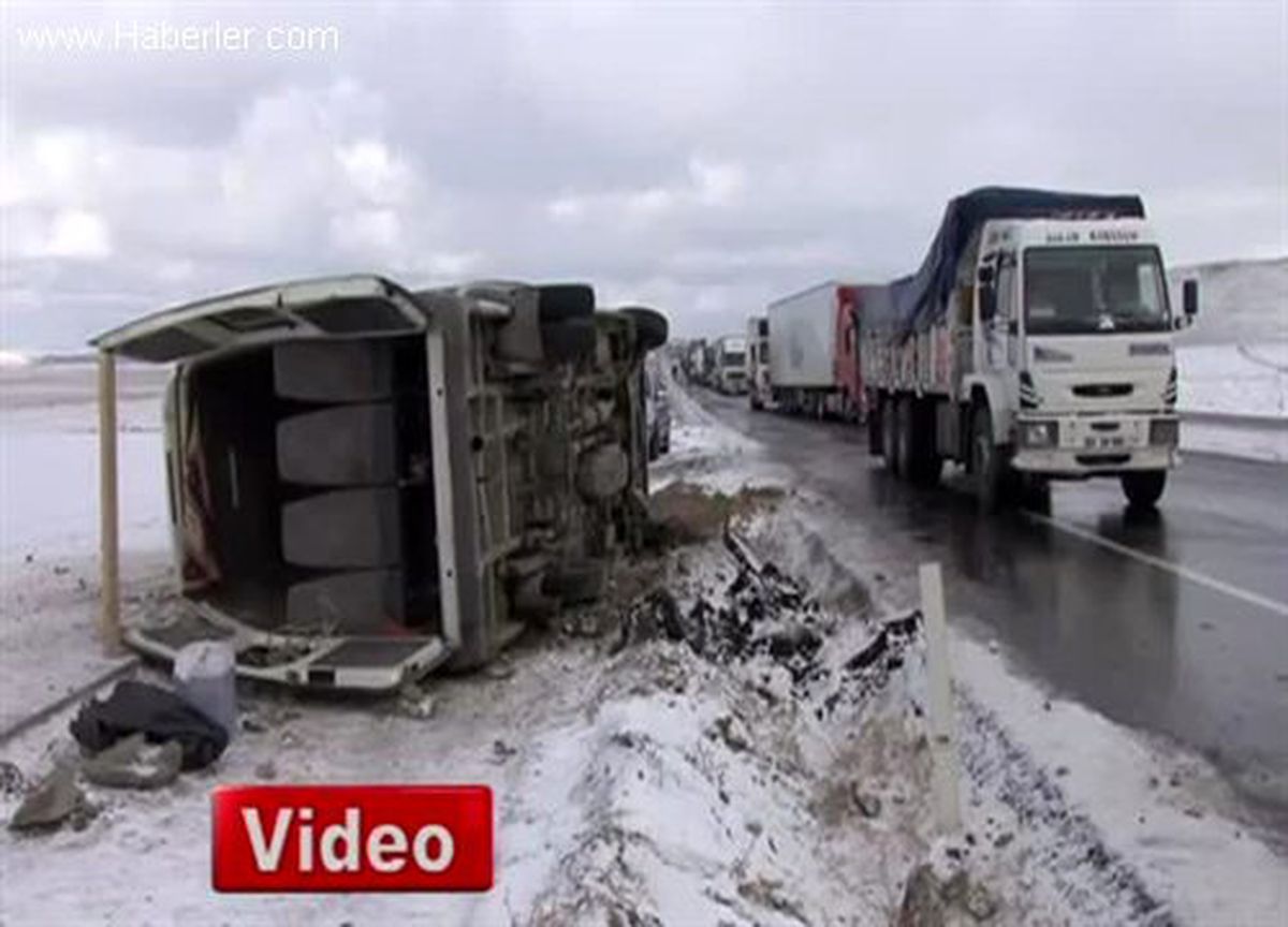 Yağan Kar Kazaları Beraberinde Getirdi: 1 Ölü, 8 Yaralı