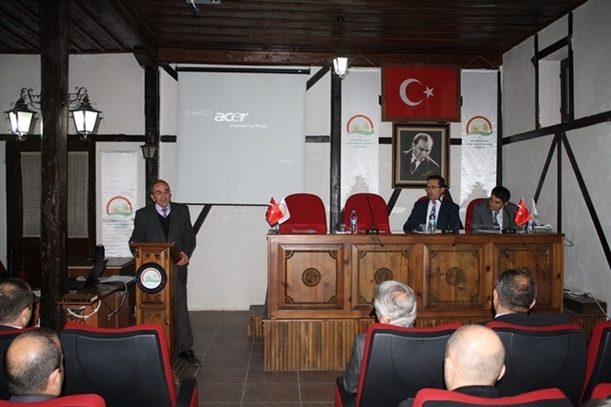 Yaman, İlçe Müdürleriyle Bir Araya Geldi