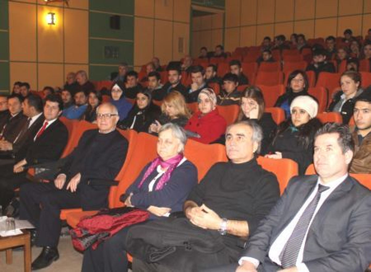KLÜ\'de Atatürk ve Bulgaristan Konferansı Düzenlendi