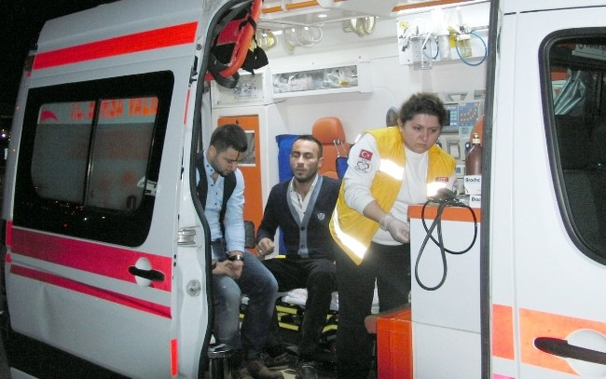 Benzinlikte Park Etme Kavgası: 3 Yaralı