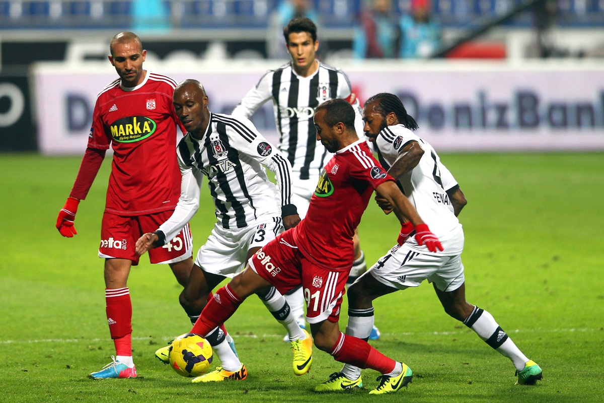 Beşiktaş, Sivasspor ile Puanları Paylaştı