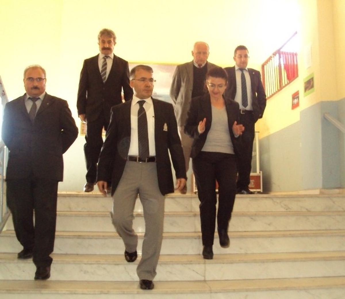 Burhaniye\'de Kaymakam Liseli Gençlerle Bir Araya Geldi