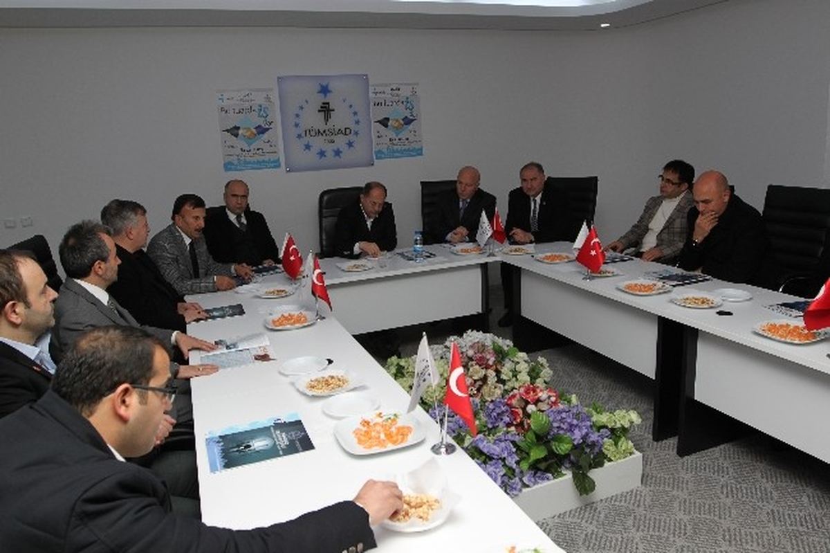 Erzurum Belediye Başkan Adayı Sekmen TÜMSİAD\'ı Ziyaret Etti