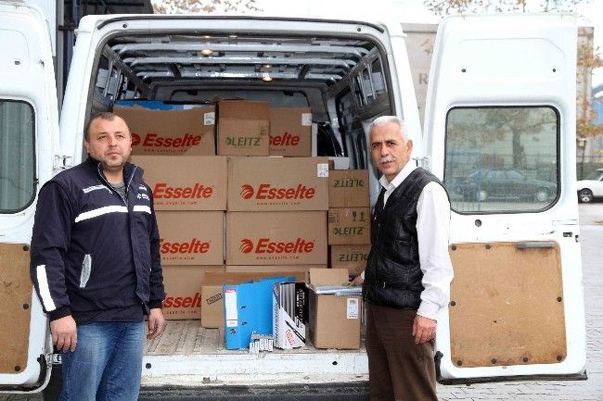 Büyükşehir Belediyesinden Muhtarlıklara Kırtasiye Yardımı