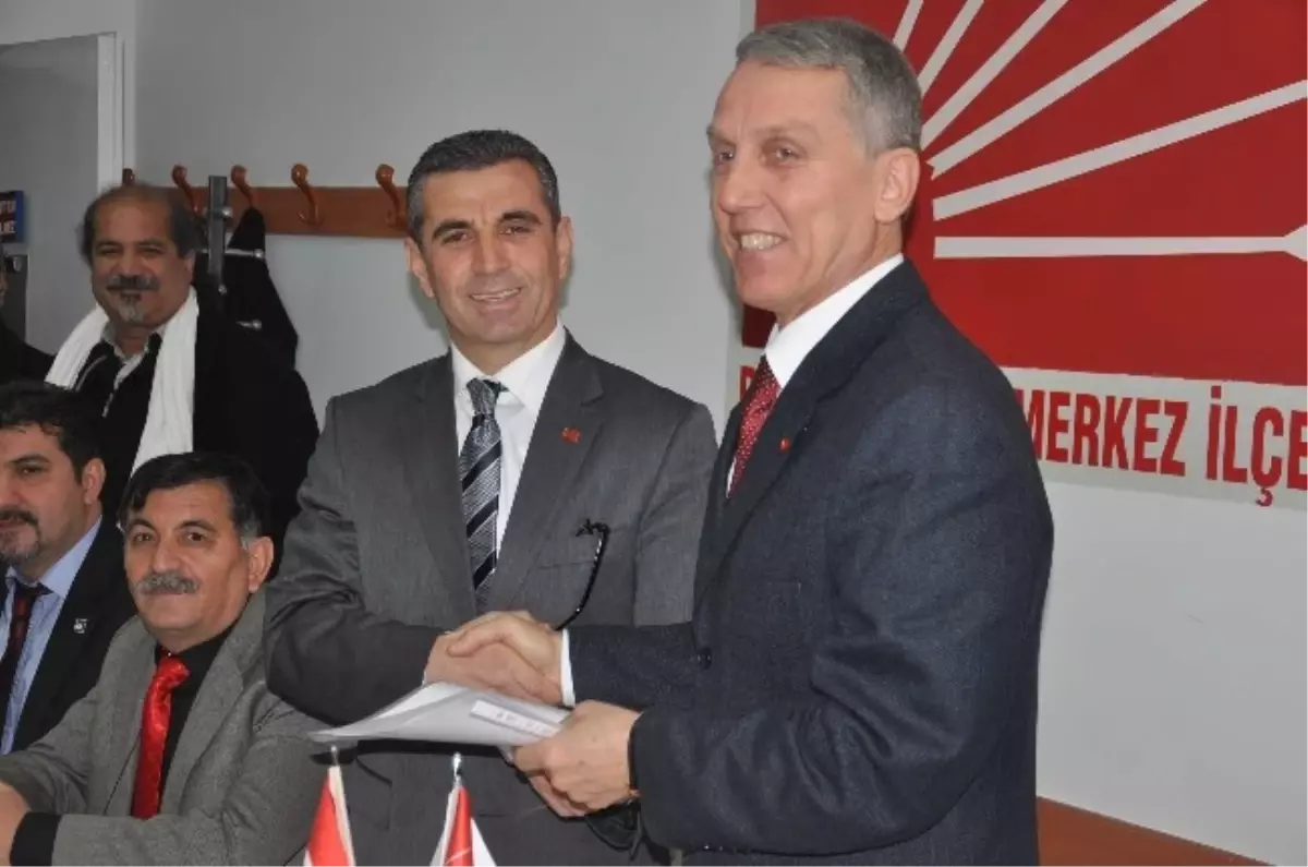 CHP\'de Ender Biçki Karesi Belediyesi\'ne Talip