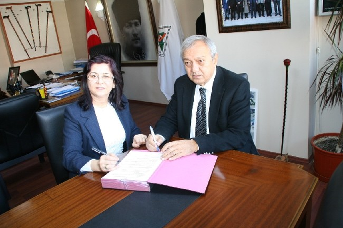 Devrek Belediyesi ile İŞKUR Arasında Protokol İmzalandı