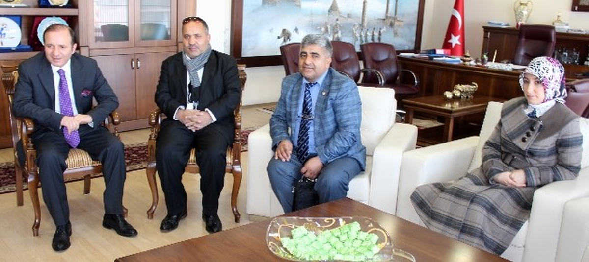 Eyüp Erzurumlular Kültür ve Dayanışma Derneği Başkanı Cahit Özaslan, Küçükler\'i Ziyaret Etti