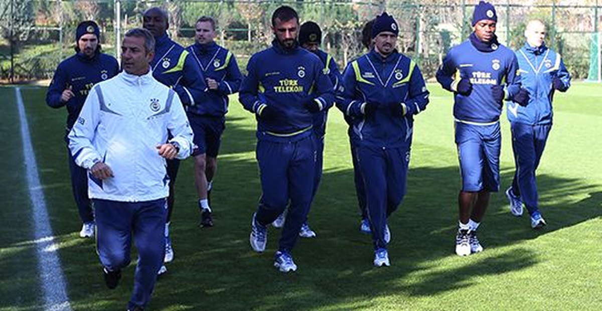 Fenerbahçe\'de Akhisar Belediye Maçının Hazırlıkları Sürüyor
