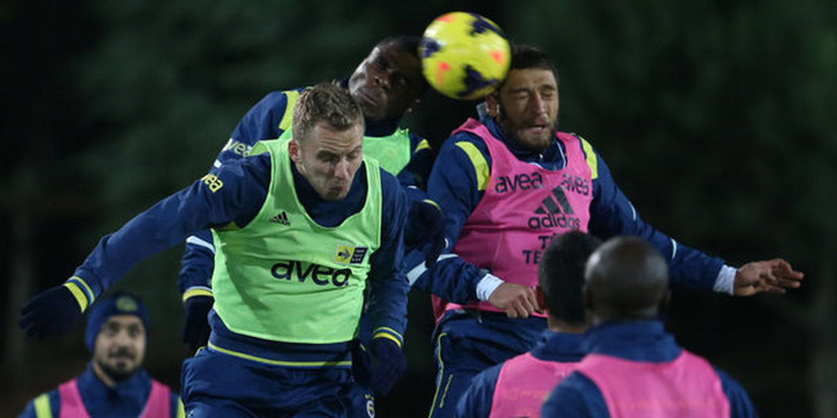 Fenerbahçe\'de, Akhisar Belediyespor Maçı Hazırlıkları Sürüyor