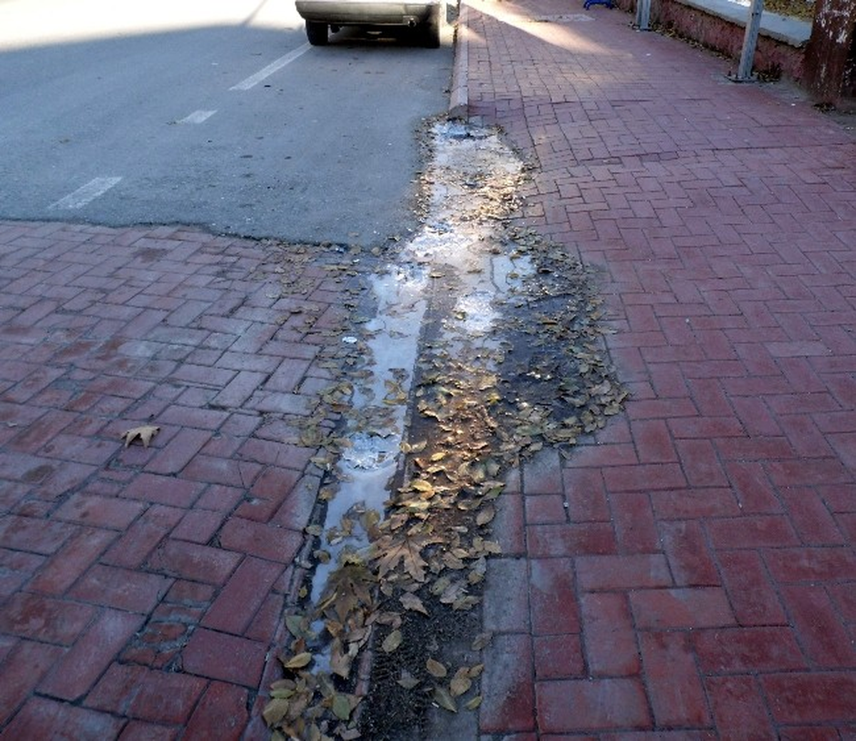 Gölbaşı'nda Sular Buz Tuttu