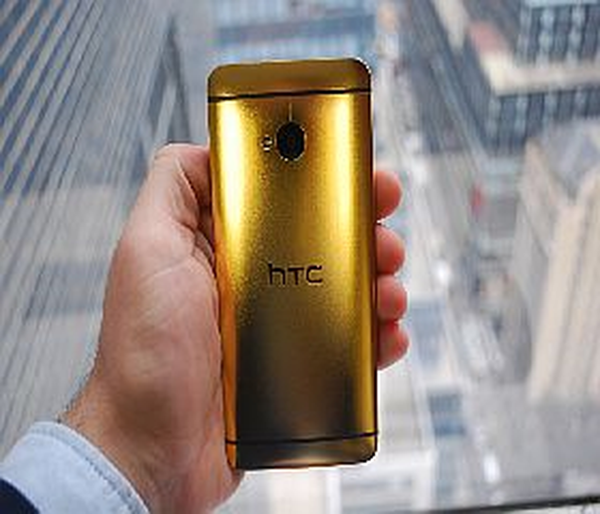 Htc\'den Gerçek Altın Kaplama Telefon