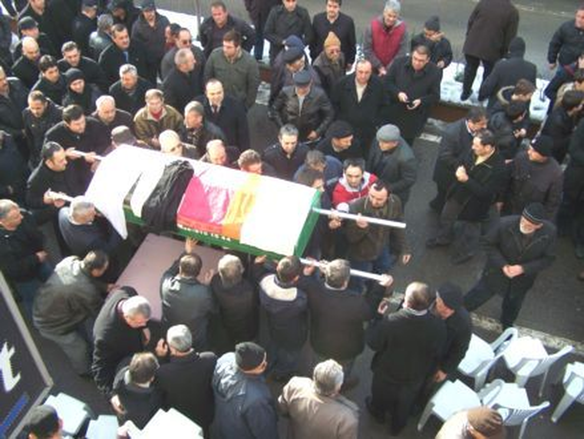 Liseli Genç Kız Şofbenden Sızan Gazdan Öldü